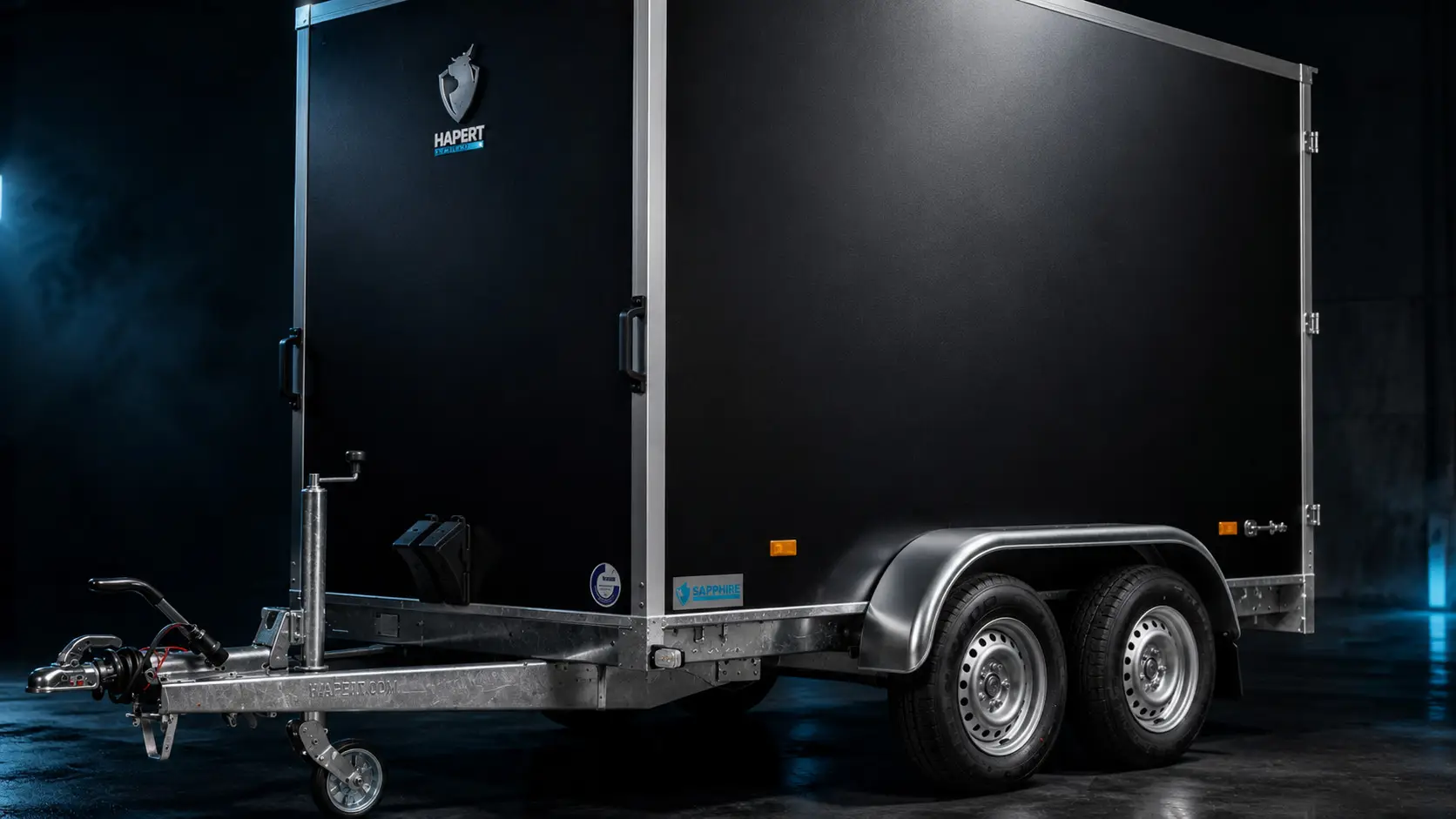 Zwarte wanden close-up - Hapert Trailers